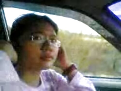 แม่เดินเข้าไปในเต็นท ...
